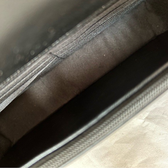 Badgley Mischka Small Black Pleated
Crossbody Black faux leather - Picture 2 of 4